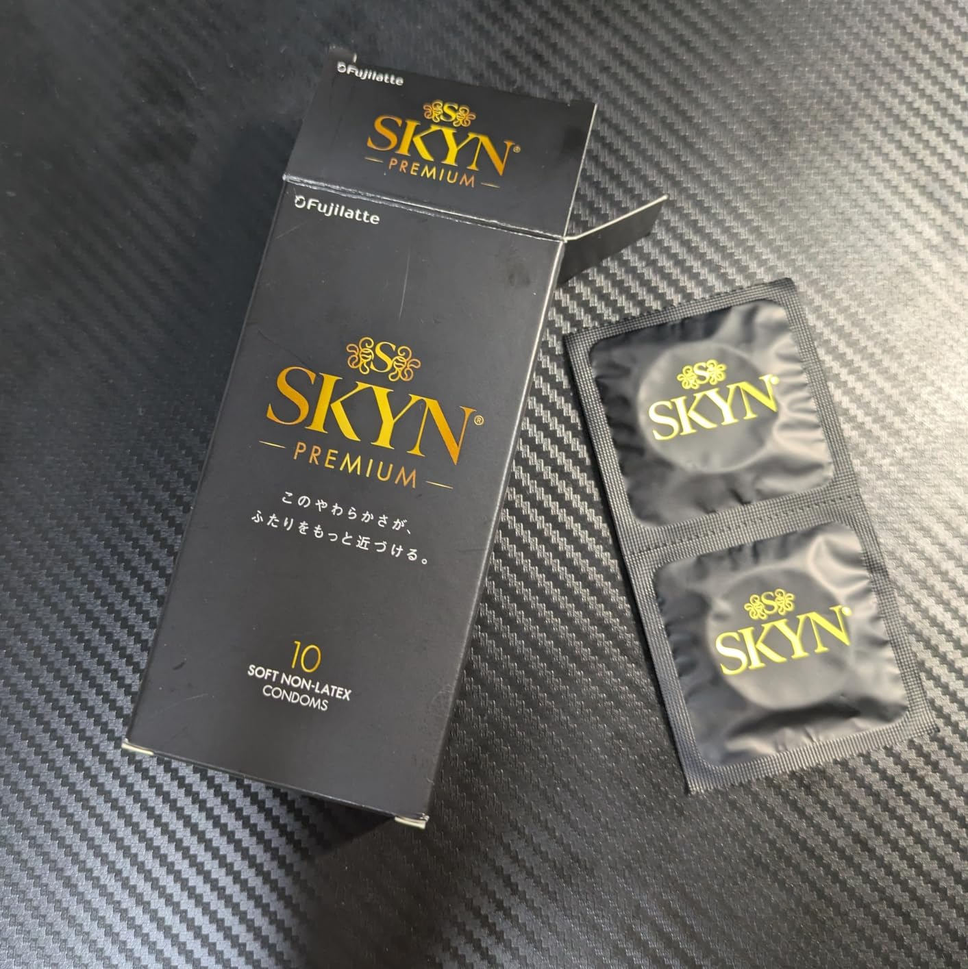 百伞自摄SKYN Premium开盒与两枚黑色单片包装